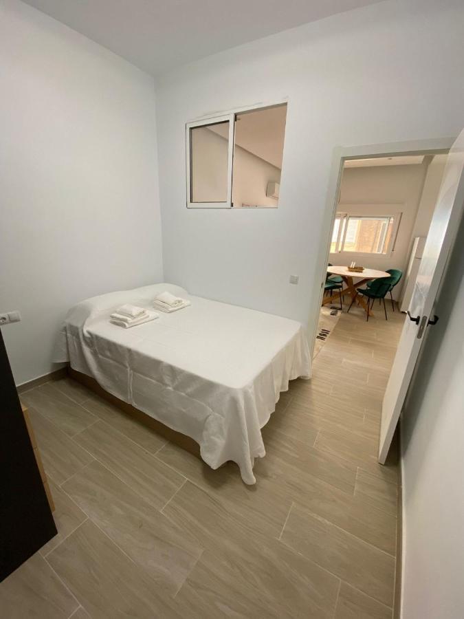 City Center And Beach Renovated Apartment فوينخيرولا المظهر الخارجي الصورة
